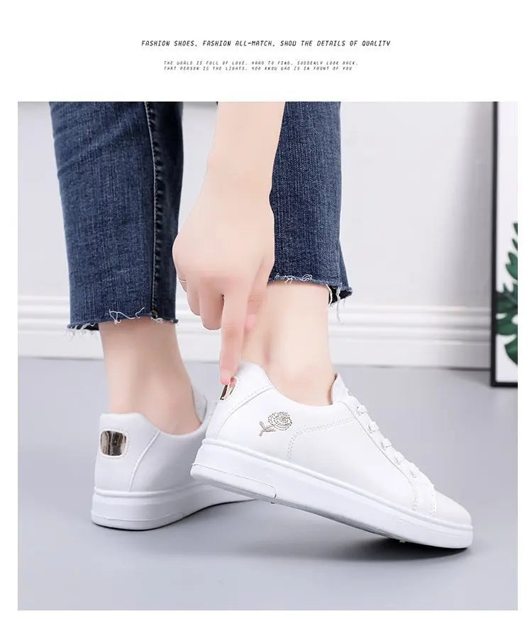 Women Casual Shoes New Spring Fashion Embroidered White Breathable Flower Lace-Up Sneakers 2023