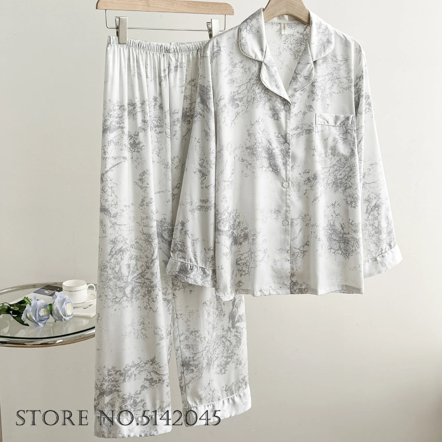 Pijamale de lux din satin de mătase pentru femei Set de 2 bucăți Set de dantelă de mărgele de modă Îmbrăcăminte pentru acasă Costume de pantaloni de primăvară Nouă îmbrăcăminte de salon liber