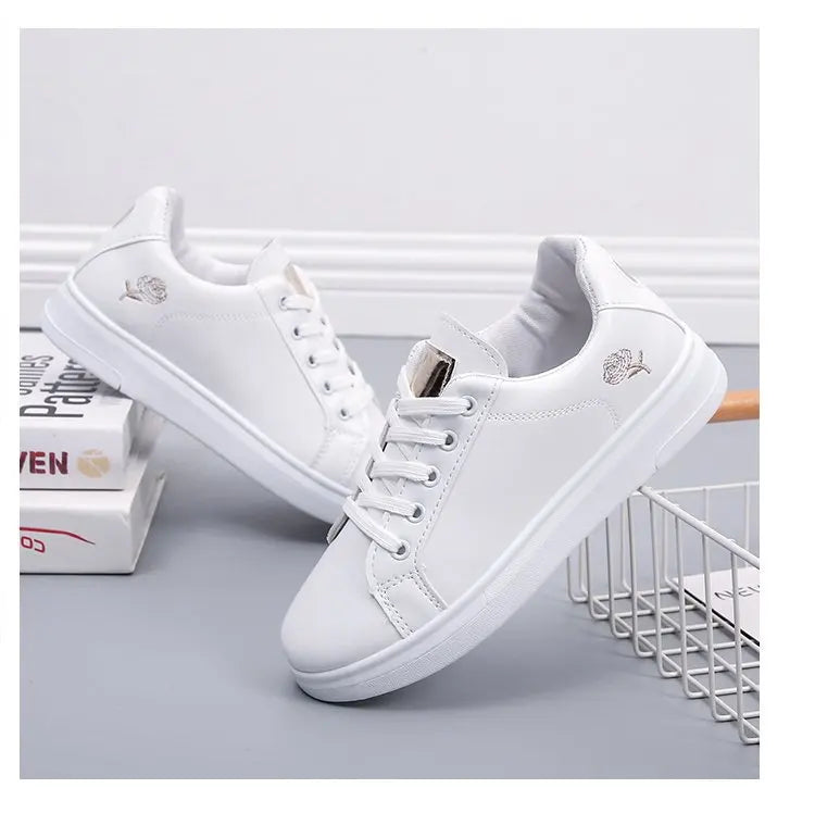 Women Casual Shoes New Spring Fashion Embroidered White Breathable Flower Lace-Up Sneakers 2023