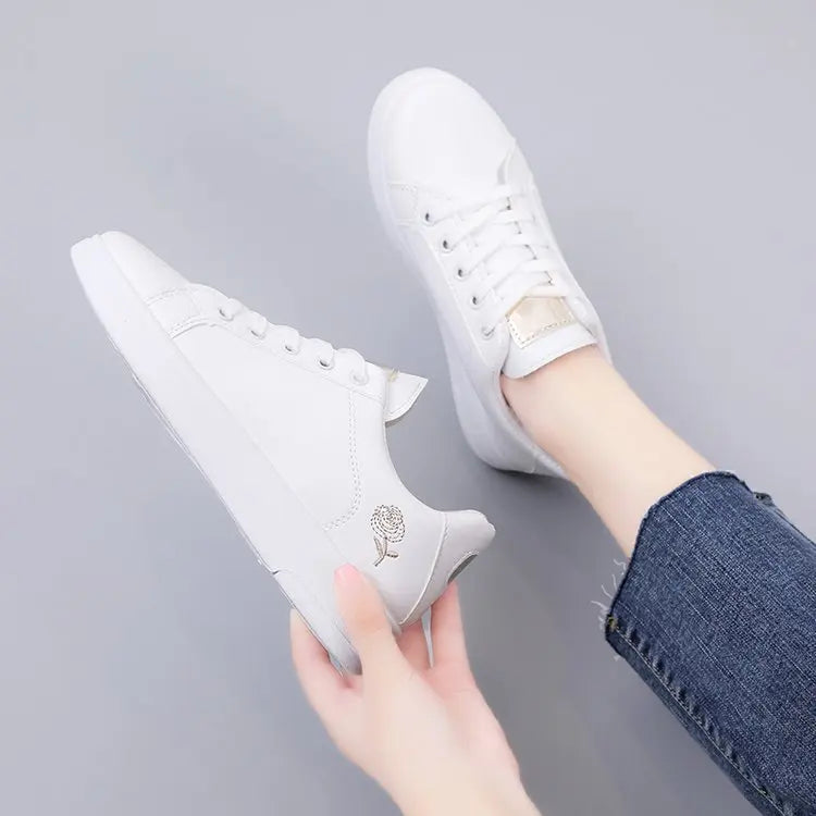 Women Casual Shoes New Spring Fashion Embroidered White Breathable Flower Lace-Up Sneakers 2023