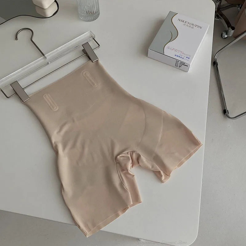 Lenjerie Modelatoare Ridicare Fund