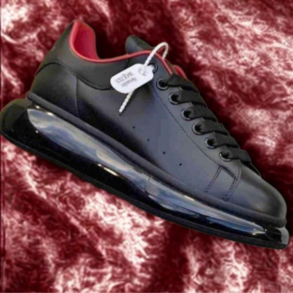Adidași Alexander McQueen pentru Damă – Eleganță Contemporană