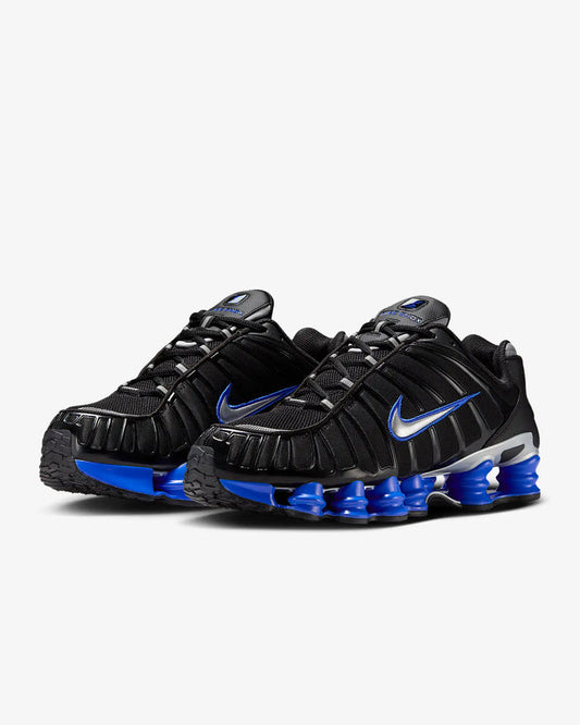 Adidasi Nike