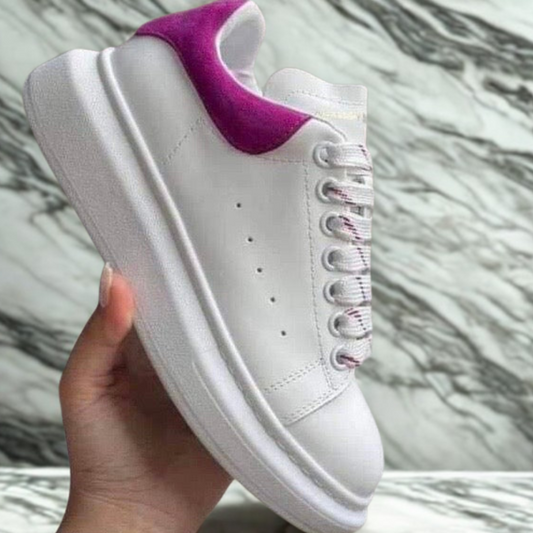 Adidași Alexander McQueen pentru Damă – Eleganță Contemporană